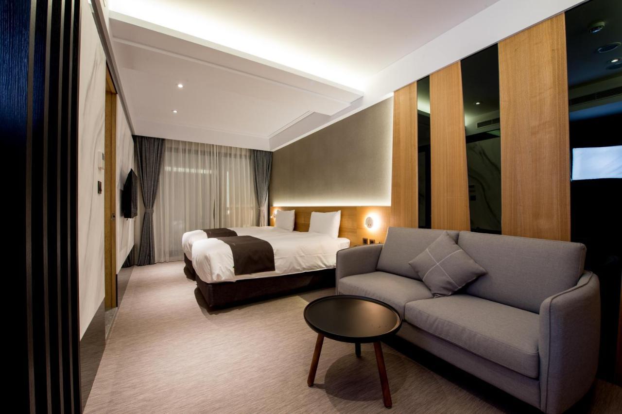 He-Jia Hotel مياولي المظهر الخارجي الصورة